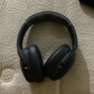 Skullcandy Crusher Evos with egg bag